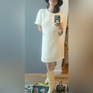 Retro Jackie-O, mid-century mod type dress!